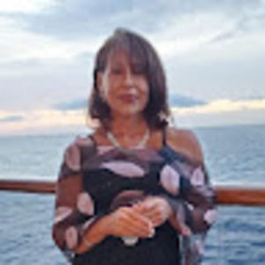 Meet your Posher, Yvonne